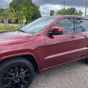 Jeep Grand Cherokee Altitude - 2