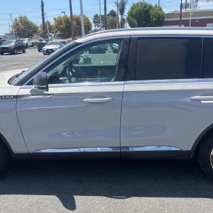 2022 Lincoln AVIATOR RESERVE 照片 4