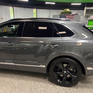 2017 Bentley BENTAYGA BASE — фото 6