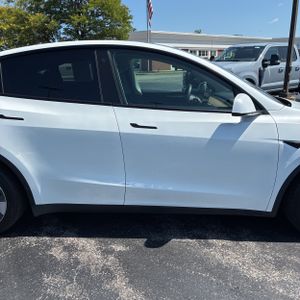 صورة مصغرة 11 لـ 2023 Tesla MODEL Y LONG RANGE