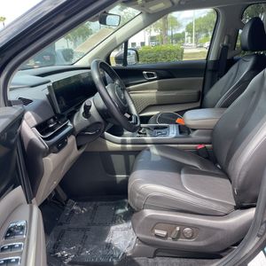 2025 KIA CARNIVAL LXS thumbnail 31