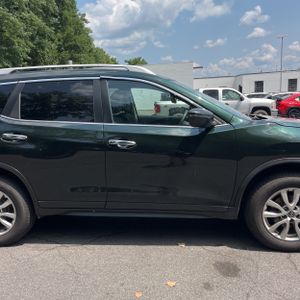 2019 Nissan ROGUE SV thumbnail 11
