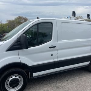 FORD TRANSIT 250 - 2