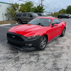 FORD MUSTANG ECOBOOST PREMIUM - 1