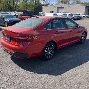 VOLKSWAGEN JETTA SE - 8