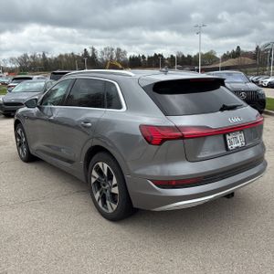 AUDI E-TRON QUATTRO PREMIUM PLUS - 5