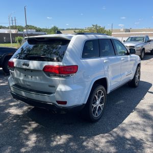 صورة 8 لـ 2018 JEEP GRAND CHEROKEE STERLING EDITION