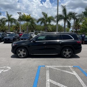2021 Mercedes-BENZ GLS photo 3