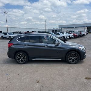 BMW X1 - 10
