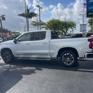 CHEVROLET SILVERADO 1500 HIGH COUNTRY - 3