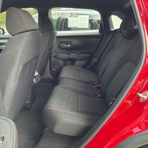 صورة 30 لـ 2024 Honda HR-V SPORT