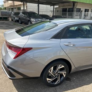 HYUNDAI ELANTRA SEL CONVENIENCE - 9