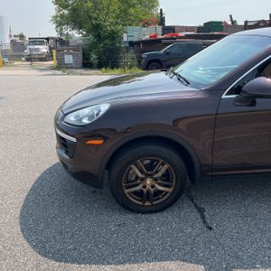 2016 Porsche CAYENNE BASE 照片 2