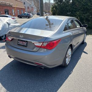 HYUNDAI SONATA SE - 8