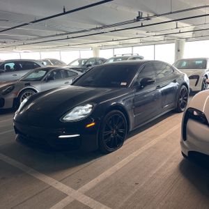 PORSCHE PANAMERA - 1