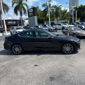 2025 Genesis G70 2.5T STANDARD photo 10
