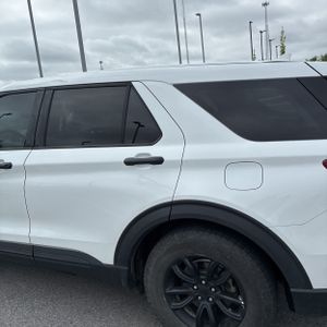 FORD EXPLORER BASE - 6