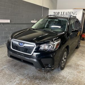 SUBARU FORESTER PREMIUM - 1
