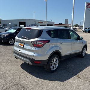2017 FORD ESCAPE SE 照片 8