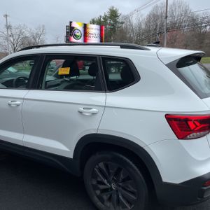 VOLKSWAGEN TAOS S 4MOTION - 6