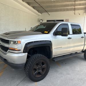 2018 Chevrolet SILVERADO 1500 CUSTOM — фото 2