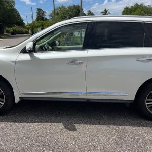 INFINITI QX60 Luxe - 4