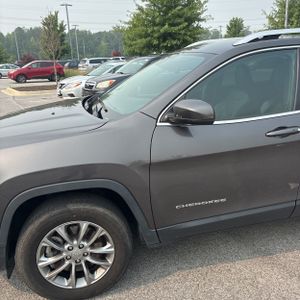 2021 JEEP CHEROKEE LATITUDE LUX — фото 2