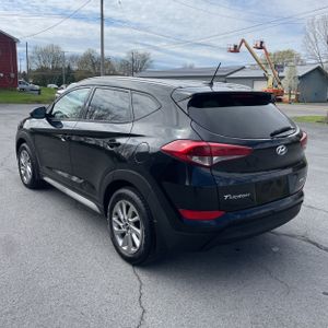 HYUNDAI TUCSON SE - 5
