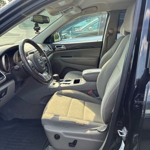 2011 JEEP GRAND CHEROKEE LAREDO 照片 32