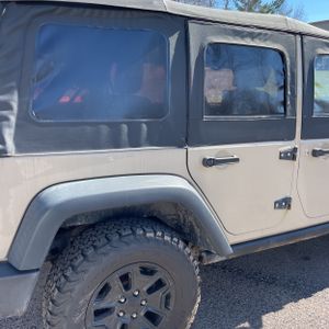 JEEP WRANGLER UNLIMITED WILLYS WHEELER - 9