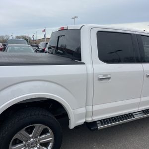 FORD F-150 LARIAT - 9