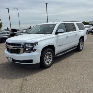CHEVROLET SUBURBAN LT - 1