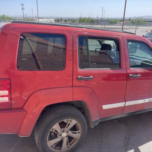 JEEP LIBERTY LIMITED - 9