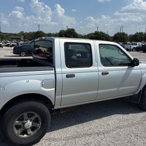 2004 Nissan FRONTIER XE-V6 — фото 9