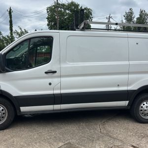 FORD TRANSIT 250 - 4