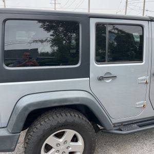 صورة 9 لـ 2016 JEEP WRANGLER UNLIMITED SPORT