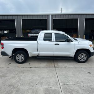 2016 Toyota TUNDRA SR photo 10