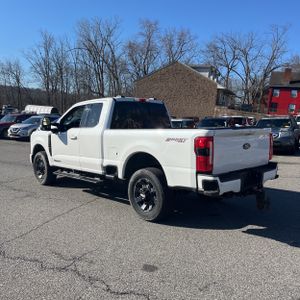 FORD F-250 SUPER DUTY LARIAT - 5