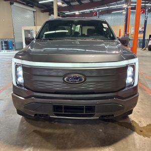 FORD F-150 LIGHTNING LARIAT - 10