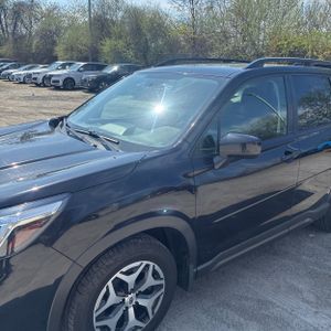 SUBARU FORESTER PREMIUM - 2