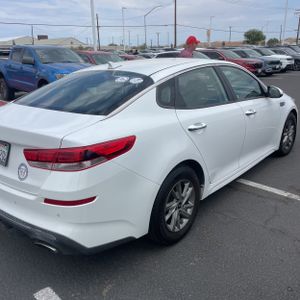 2019 KIA OPTIMA LX photo 8