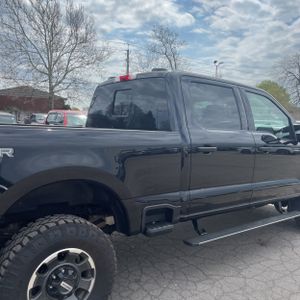 FORD F-250 SUPER DUTY LARIAT - 9