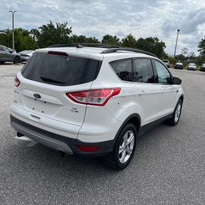 FORD ESCAPE SE - 8