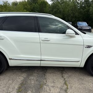 2017 Bentley BENTAYGA BASE — фото 11