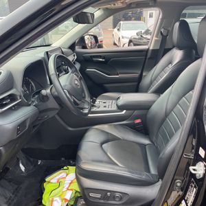 2022 Toyota HIGHLANDER XLE thumbnail 25