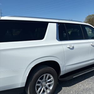 CHEVROLET SUBURBAN LS - 9