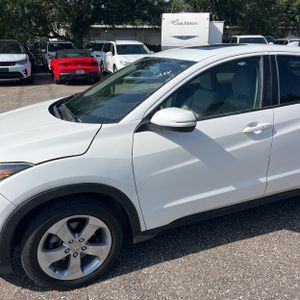 2016 Honda HR-V EX photo 2