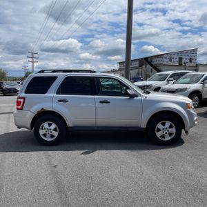 FORD ESCAPE XLT - 10