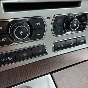 2014 Jaguar XF 3.0 — миниатюра 74