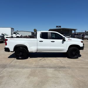 CHEVROLET SILVERADO 1500 CUSTOM TRAIL BOSS - 10